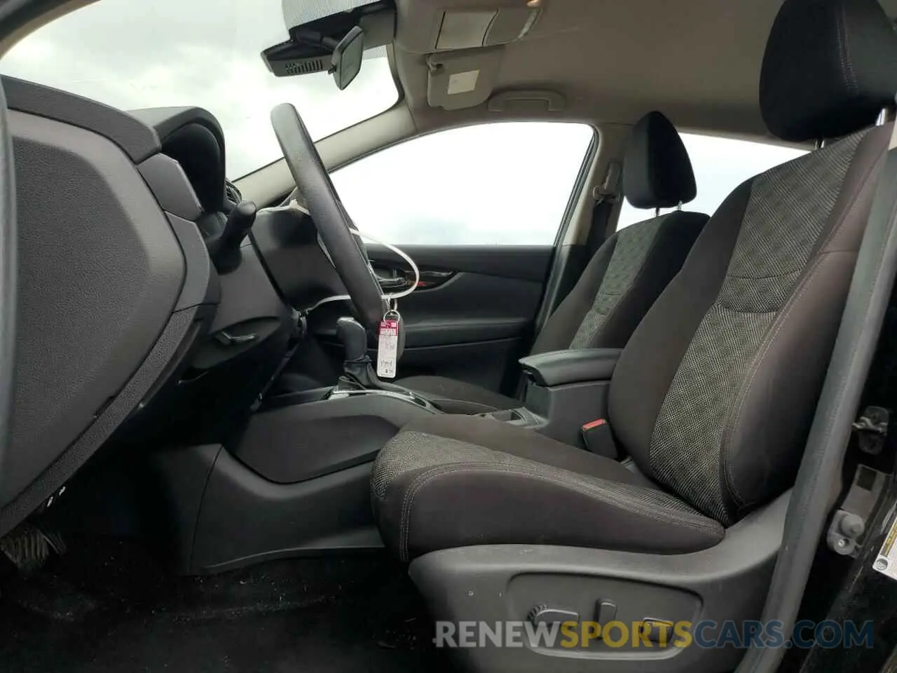 7 Photograph of a damaged car JN1BJ1CP4KW238005 NISSAN ROGUE 2019