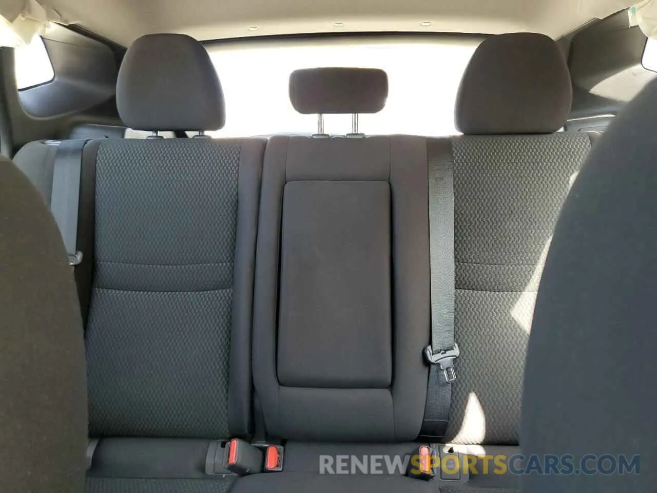 10 Photograph of a damaged car JN1BJ1CP4KW239591 NISSAN ROGUE 2019