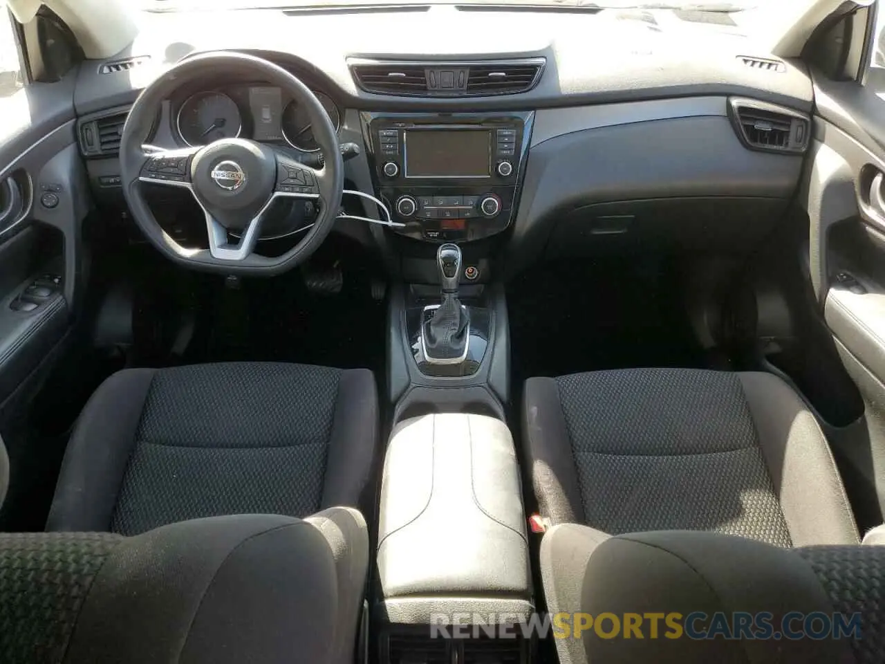 8 Photograph of a damaged car JN1BJ1CP4KW239591 NISSAN ROGUE 2019