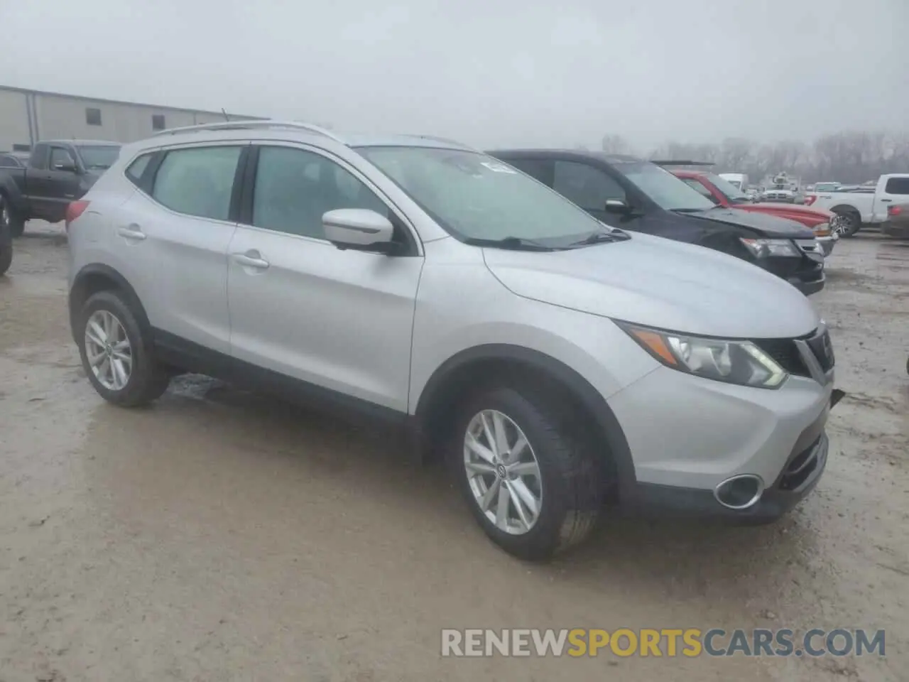4 Photograph of a damaged car JN1BJ1CP5KW241625 NISSAN ROGUE 2019