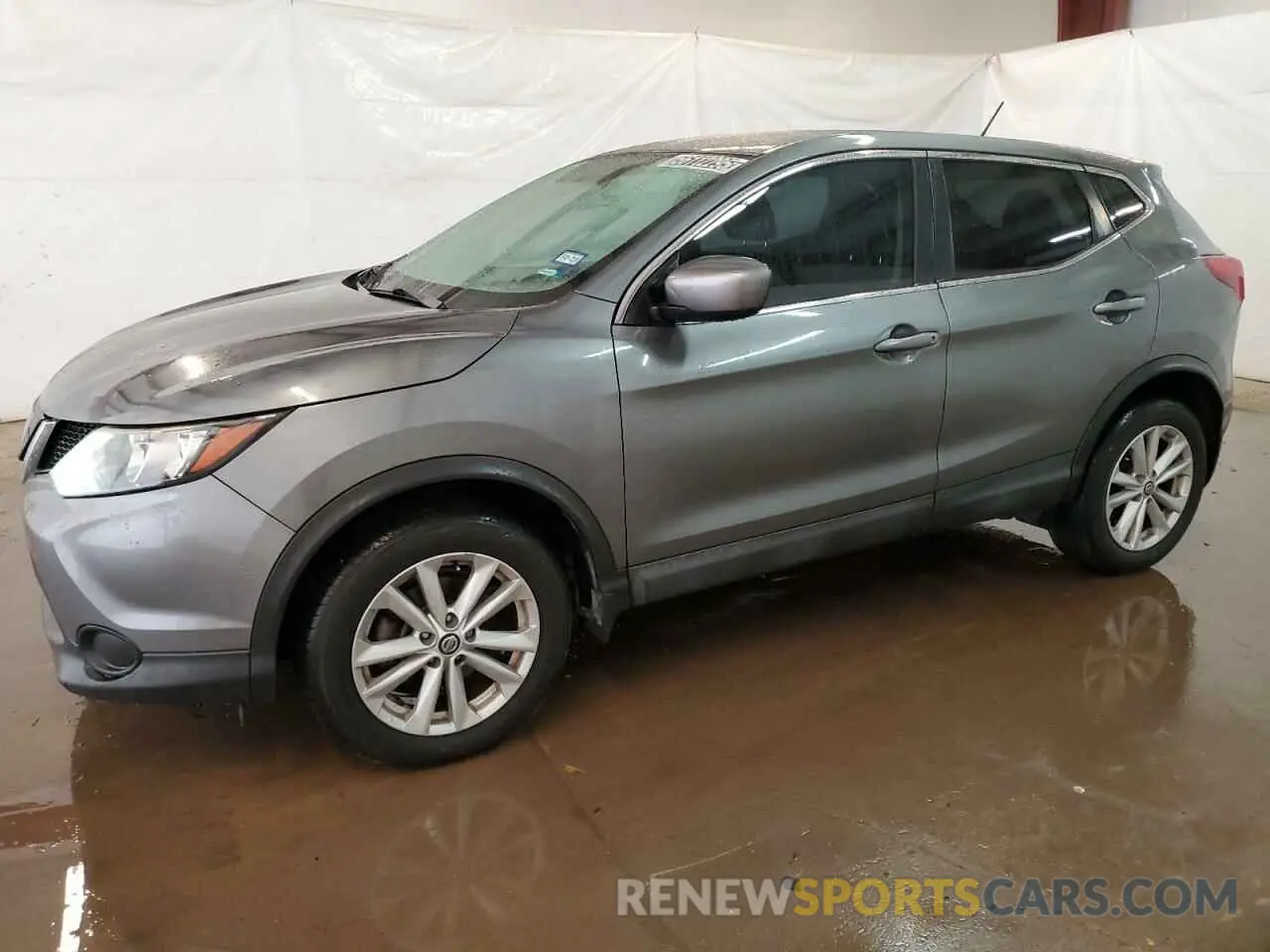 1 Photograph of a damaged car JN1BJ1CP5KW521464 NISSAN ROGUE 2019