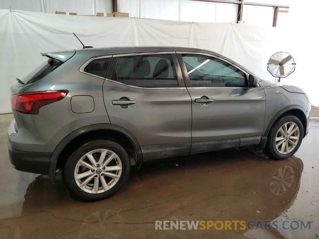 3 Photograph of a damaged car JN1BJ1CP5KW521464 NISSAN ROGUE 2019