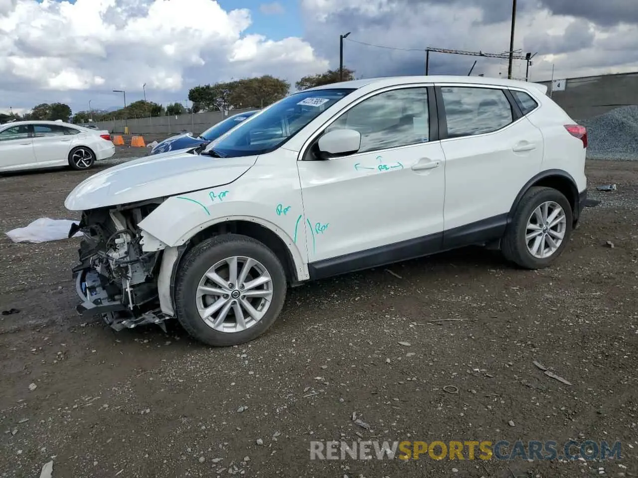 1 Photograph of a damaged car JN1BJ1CP6KW210142 NISSAN ROGUE 2019