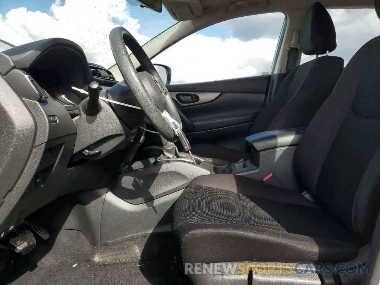 7 Photograph of a damaged car JN1BJ1CP6KW210142 NISSAN ROGUE 2019