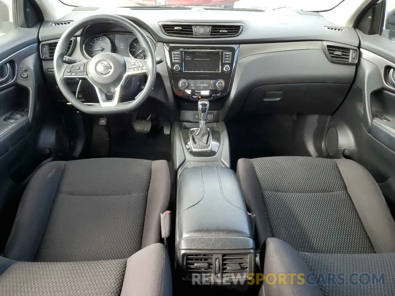 8 Photograph of a damaged car JN1BJ1CP6KW210142 NISSAN ROGUE 2019