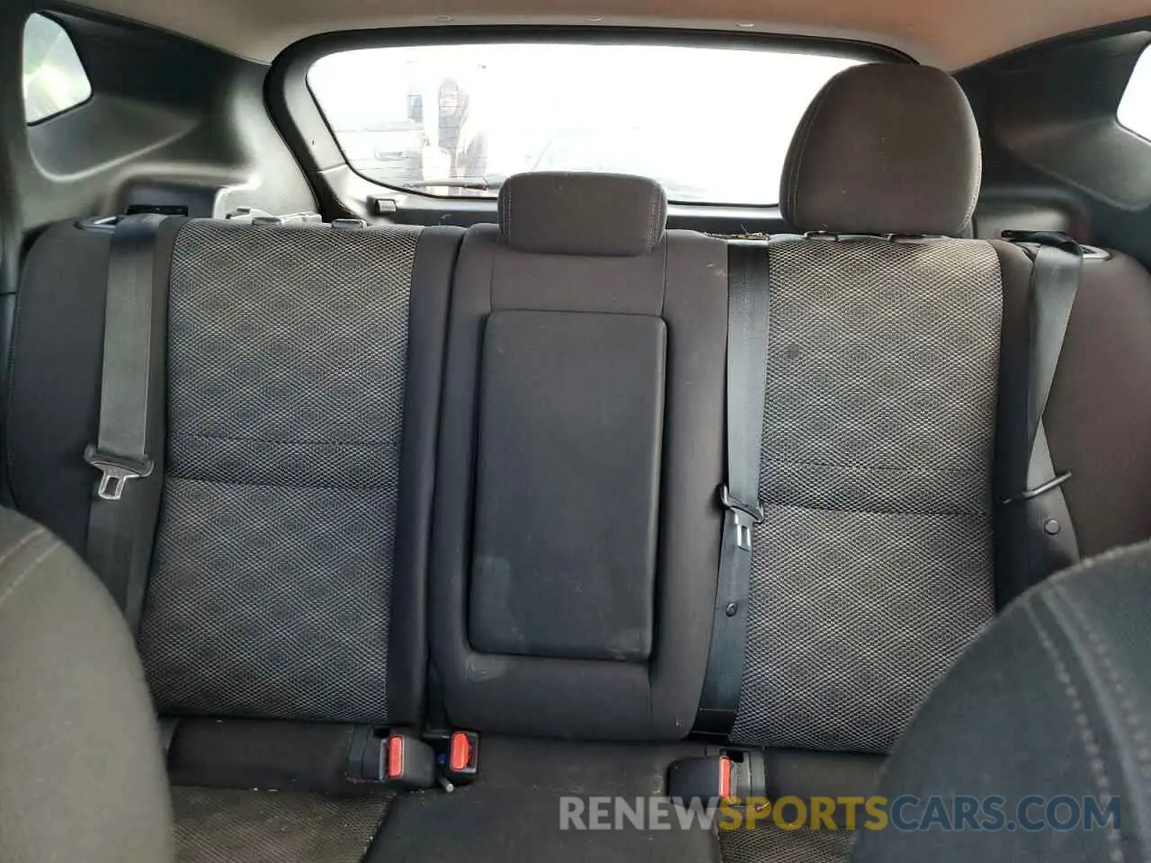 10 Photograph of a damaged car JN1BJ1CP6KW229161 NISSAN ROGUE 2019
