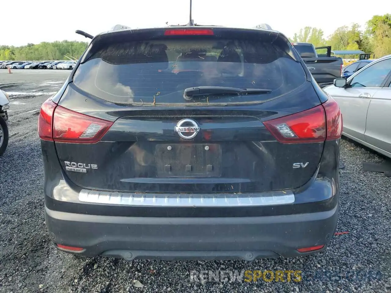 6 Photograph of a damaged car JN1BJ1CP6KW229161 NISSAN ROGUE 2019