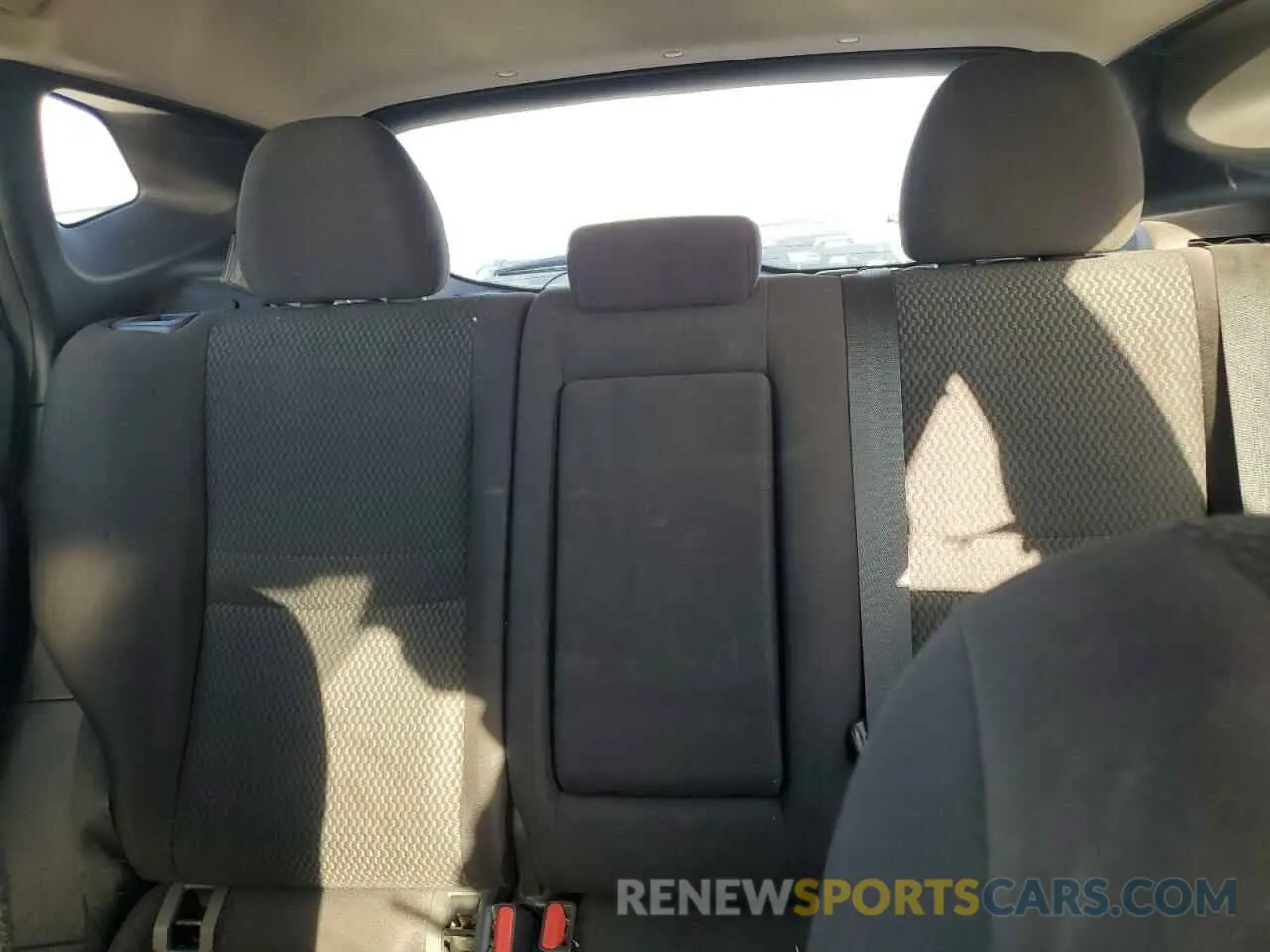 10 Photograph of a damaged car JN1BJ1CP6KW239348 NISSAN ROGUE 2019