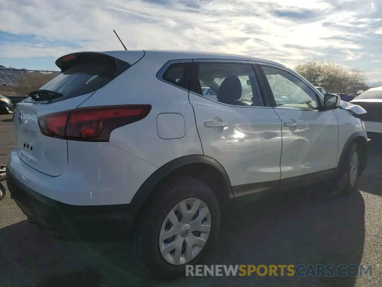 3 Photograph of a damaged car JN1BJ1CP6KW239348 NISSAN ROGUE 2019