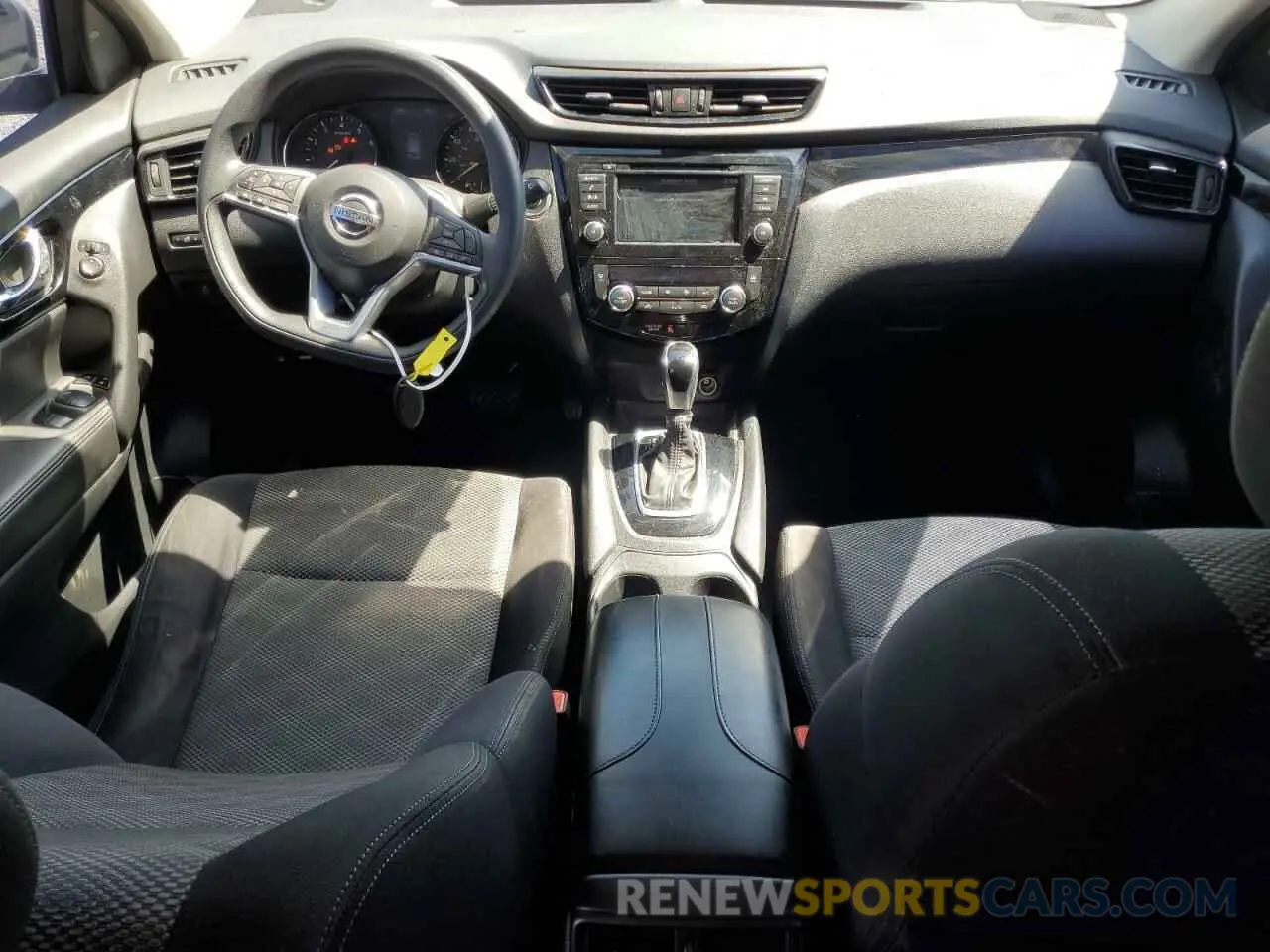8 Photograph of a damaged car JN1BJ1CP6KW529184 NISSAN ROGUE 2019