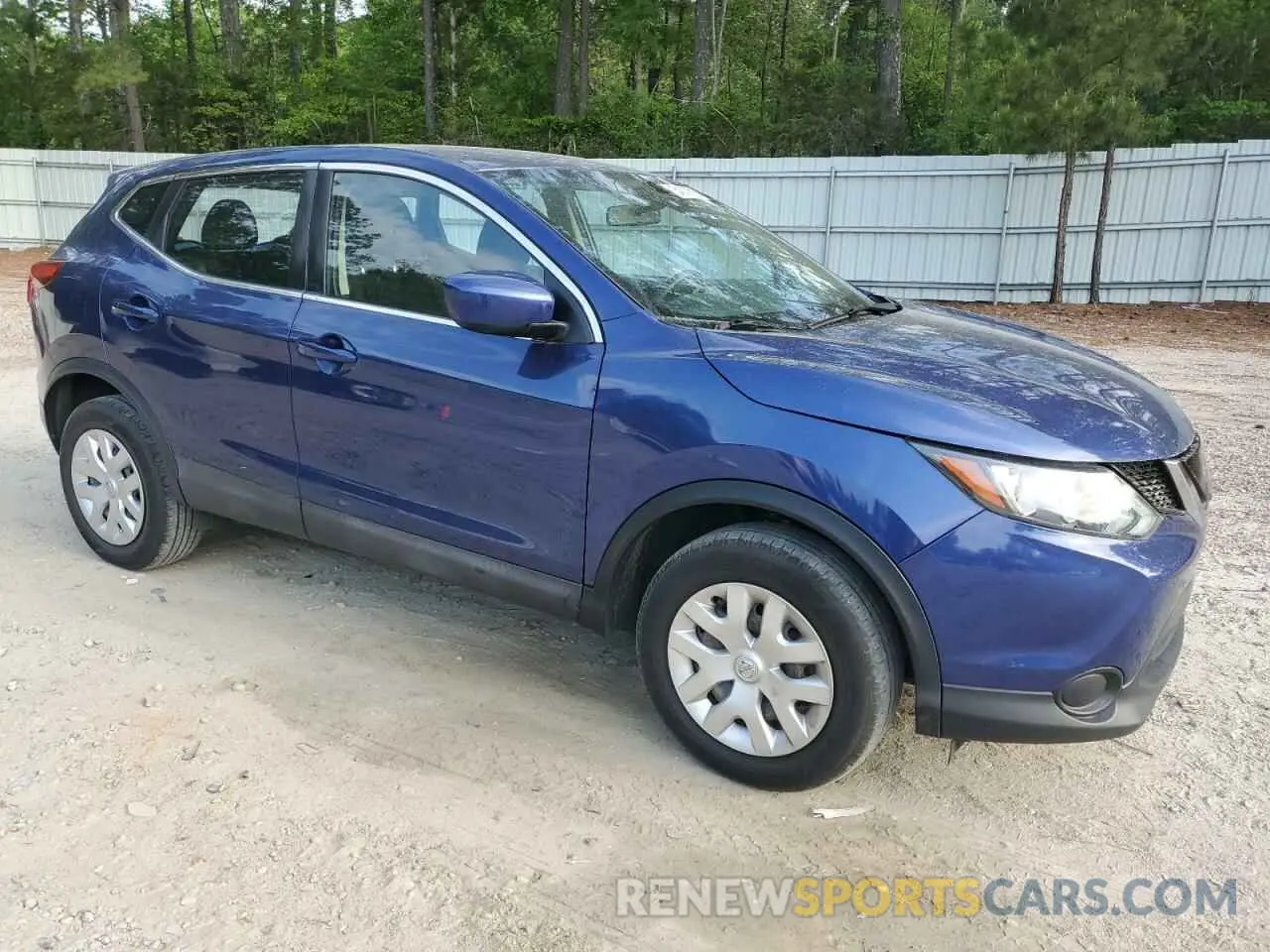 4 Photograph of a damaged car JN1BJ1CP7KW214619 NISSAN ROGUE 2019