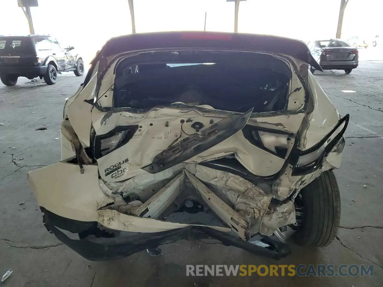 6 Photograph of a damaged car JN1BJ1CP7KW217083 NISSAN ROGUE 2019