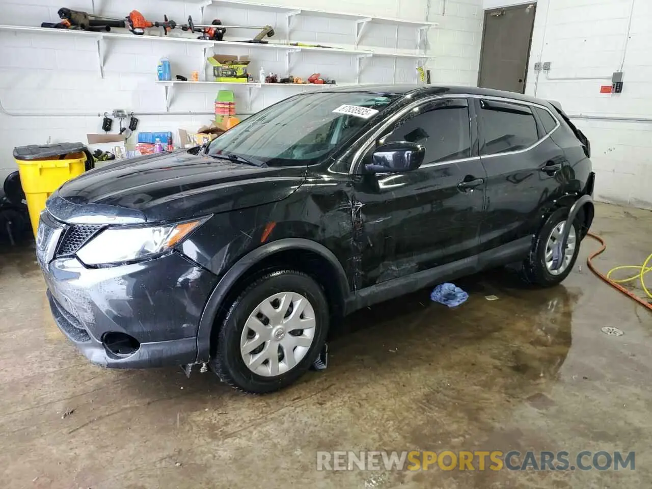 1 Photograph of a damaged car JN1BJ1CP7KW221649 NISSAN ROGUE 2019