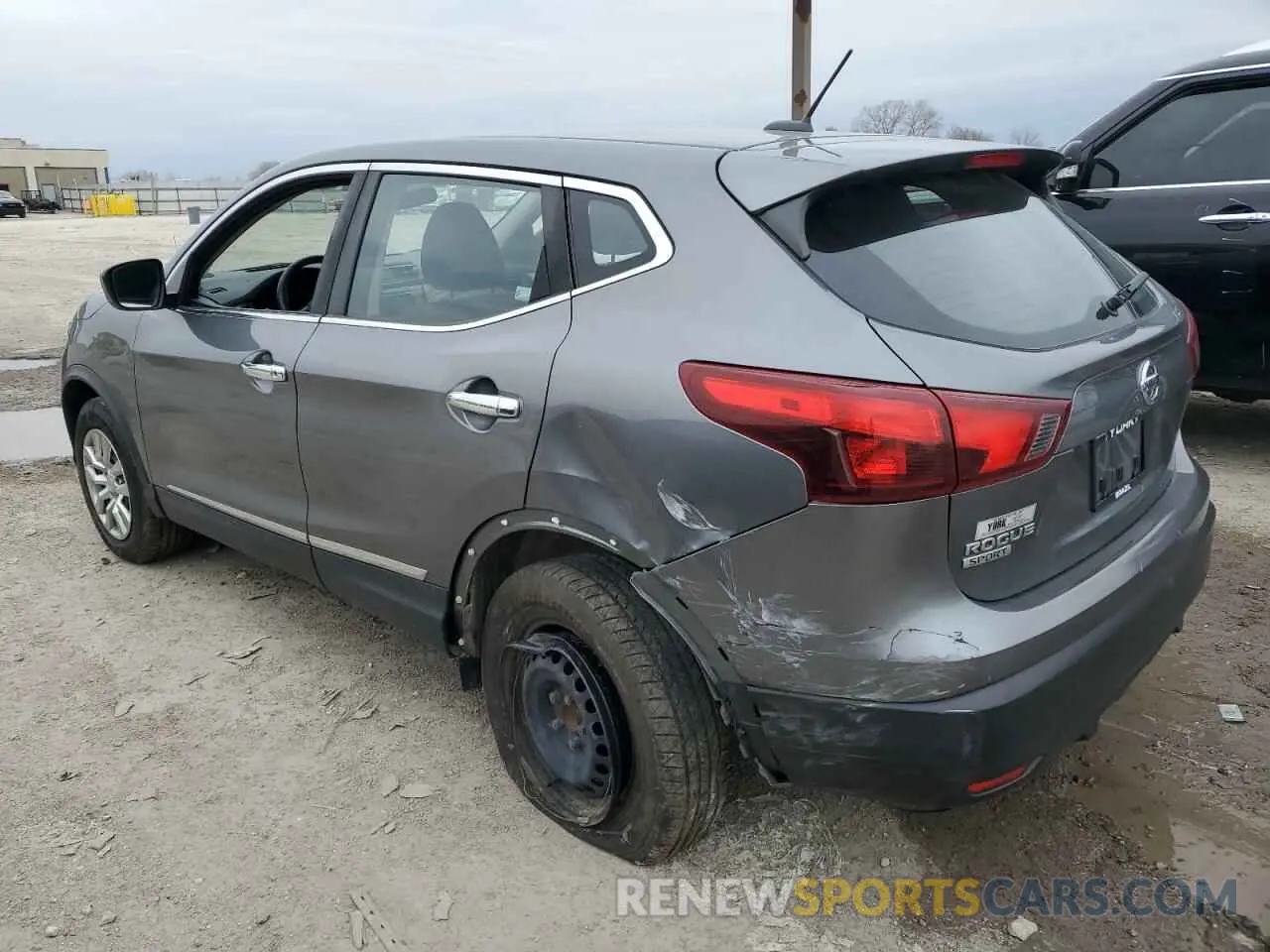 2 Photograph of a damaged car JN1BJ1CP8KW212930 NISSAN ROGUE 2019