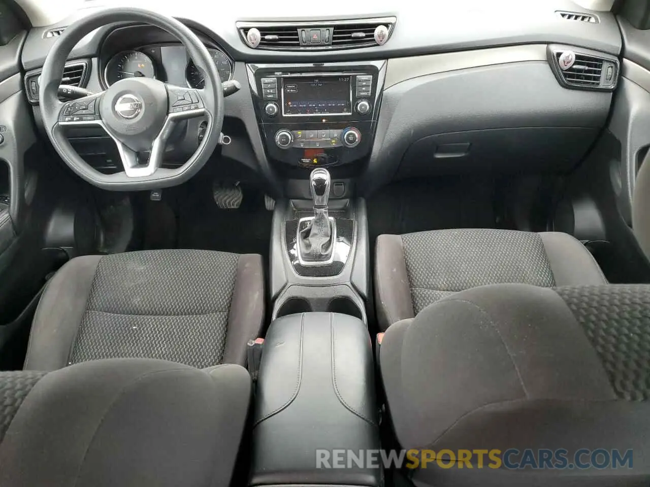 8 Photograph of a damaged car JN1BJ1CP8KW212930 NISSAN ROGUE 2019