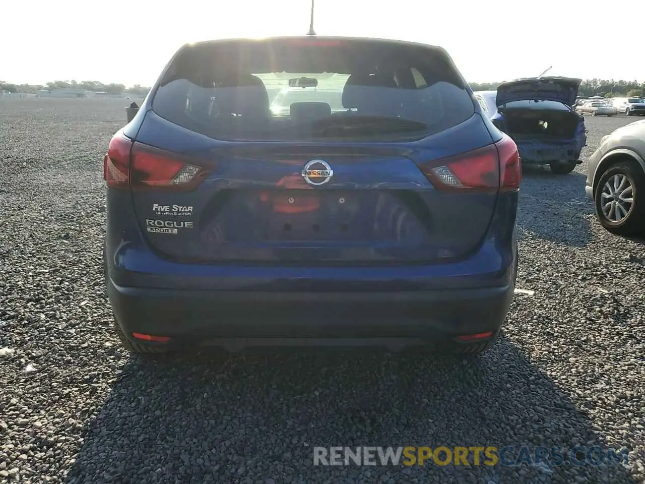 6 Photograph of a damaged car JN1BJ1CP8KW215021 NISSAN ROGUE 2019