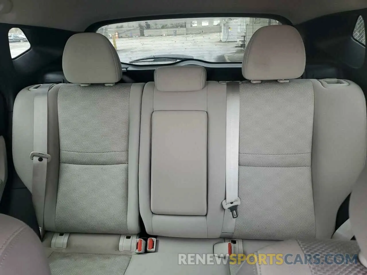 10 Photograph of a damaged car JN1BJ1CP8KW222194 NISSAN ROGUE 2019