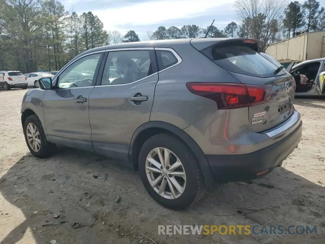 2 Photograph of a damaged car JN1BJ1CP8KW222311 NISSAN ROGUE 2019