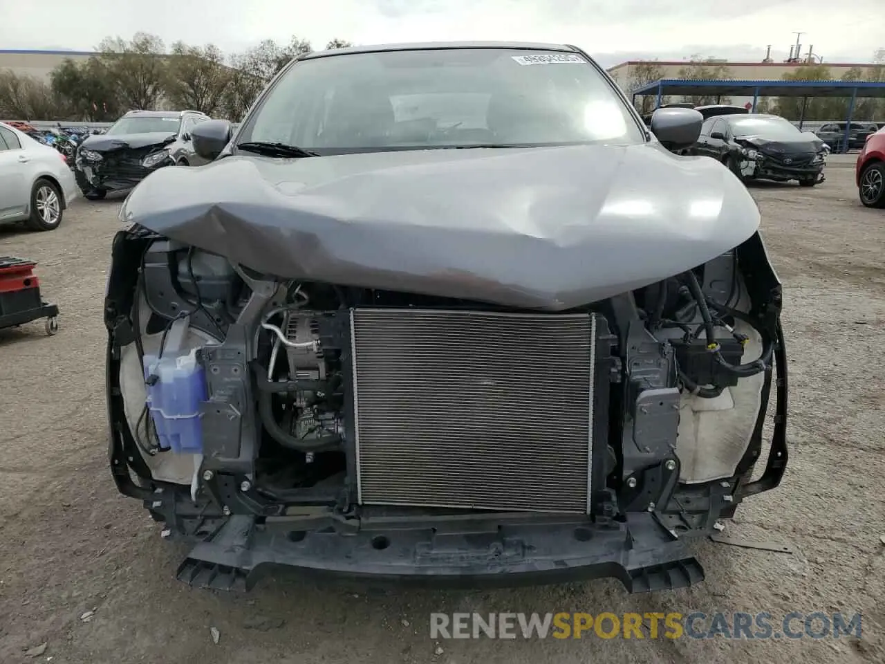 5 Photograph of a damaged car JN1BJ1CP8KW241263 NISSAN ROGUE 2019