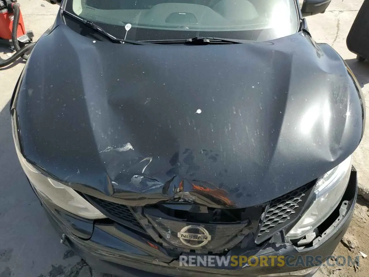 13 Photograph of a damaged car JN1BJ1CP8KW528313 NISSAN ROGUE 2019