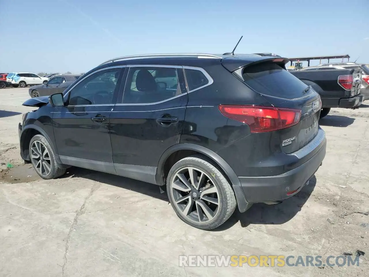 2 Photograph of a damaged car JN1BJ1CP8KW528313 NISSAN ROGUE 2019