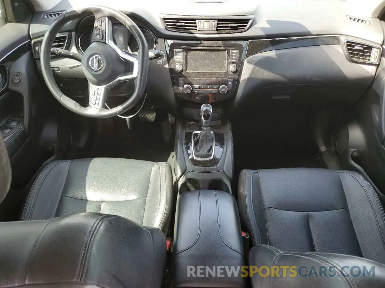 8 Photograph of a damaged car JN1BJ1CP8KW528313 NISSAN ROGUE 2019