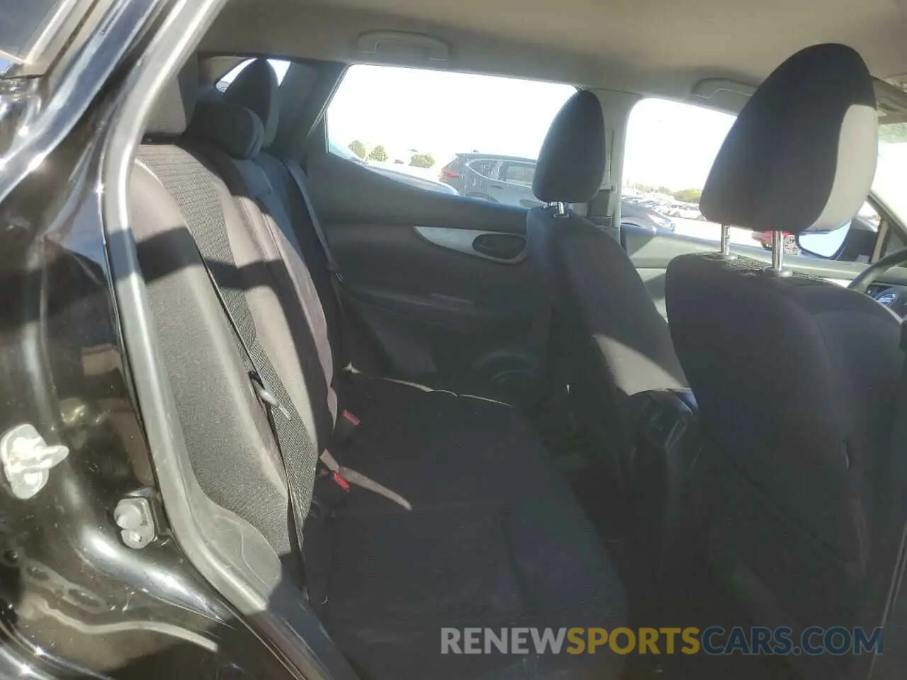 12 Photograph of a damaged car JN1BJ1CP9KW228831 NISSAN ROGUE 2019