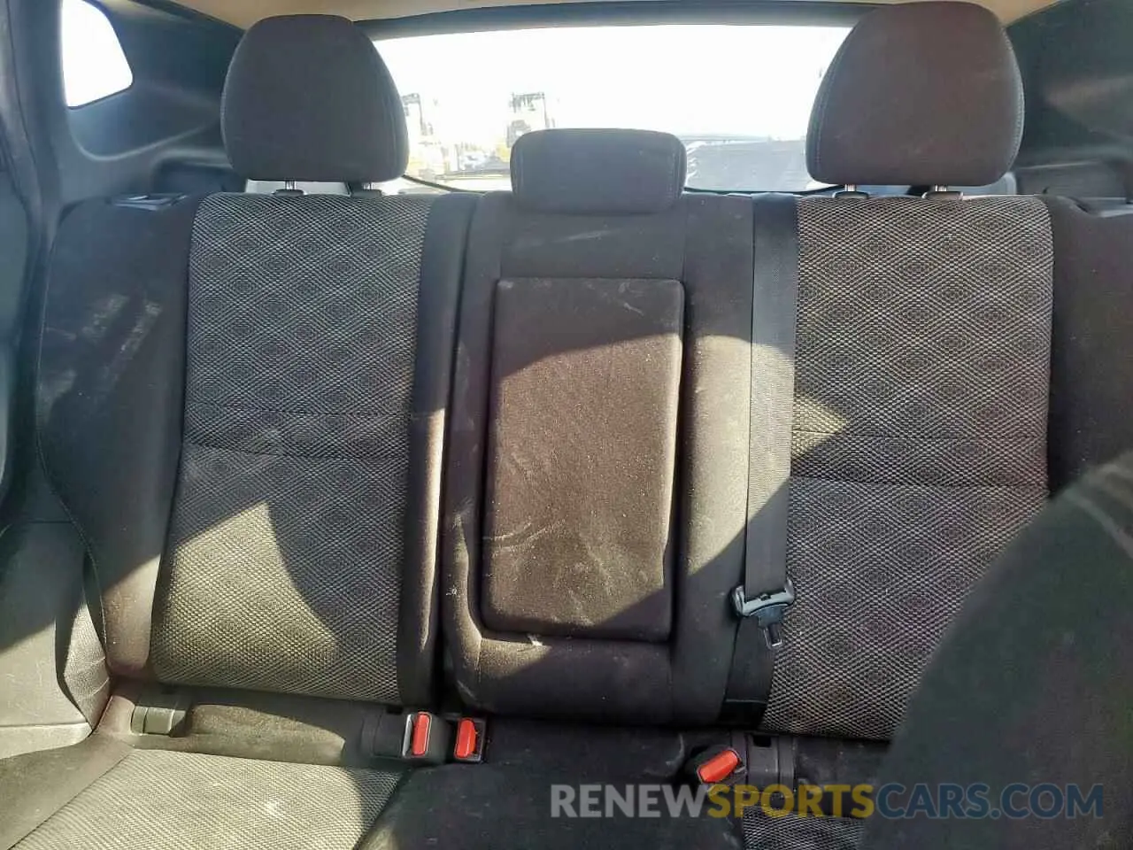 10 Photograph of a damaged car JN1BJ1CP9KW232605 NISSAN ROGUE 2019