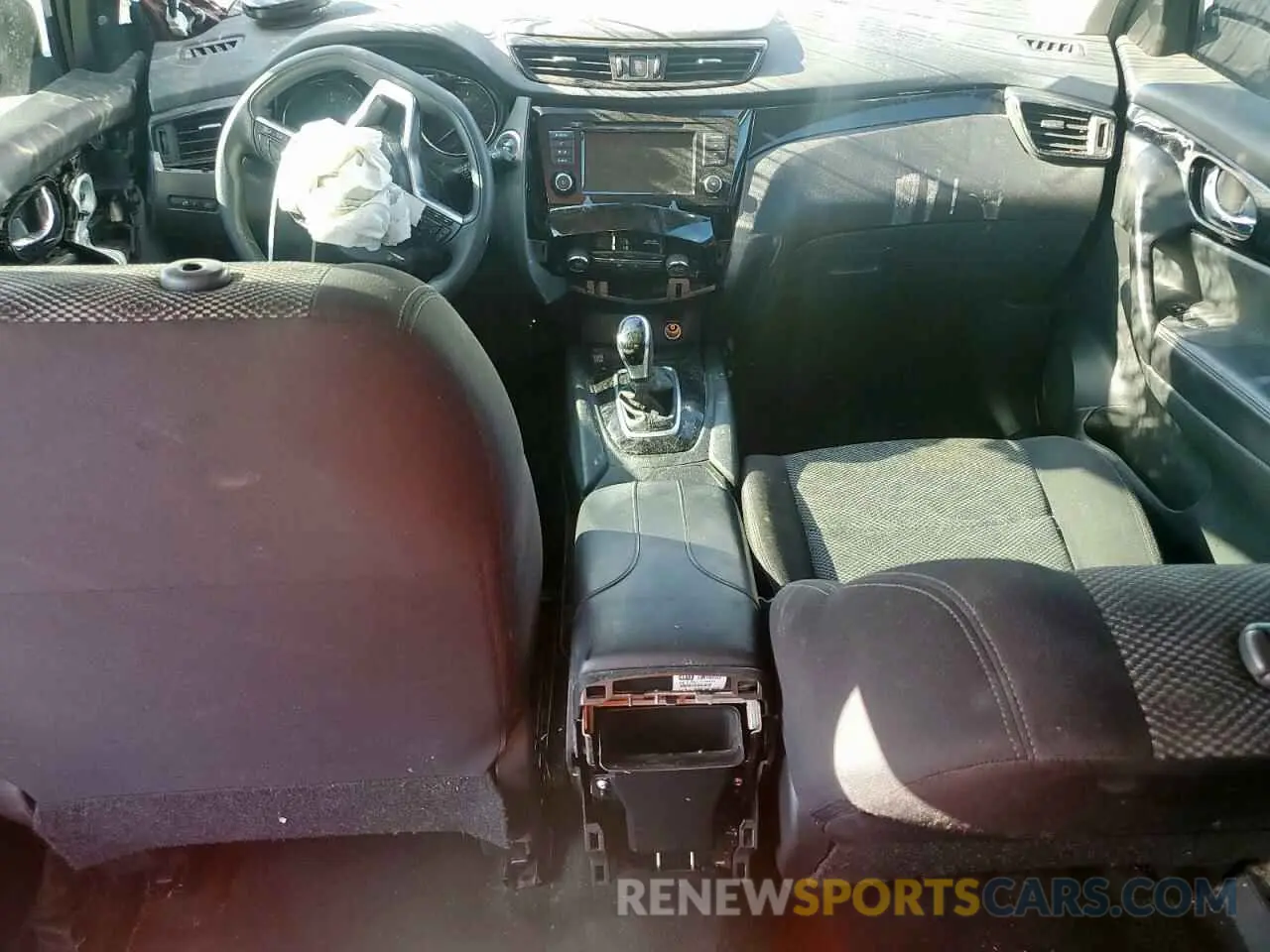 8 Photograph of a damaged car JN1BJ1CP9KW232605 NISSAN ROGUE 2019