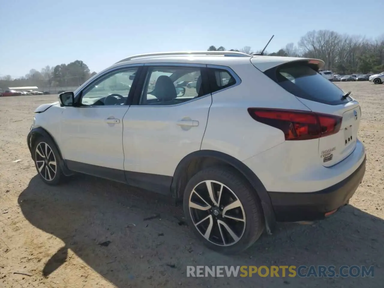 2 Photograph of a damaged car JN1BJ1CP9KW241739 NISSAN ROGUE 2019