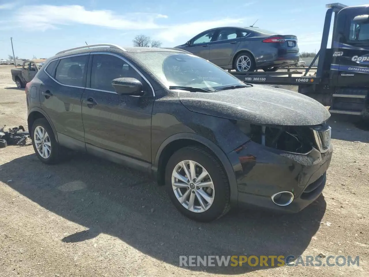 4 Photograph of a damaged car JN1BJ1CPXKW225419 NISSAN ROGUE 2019