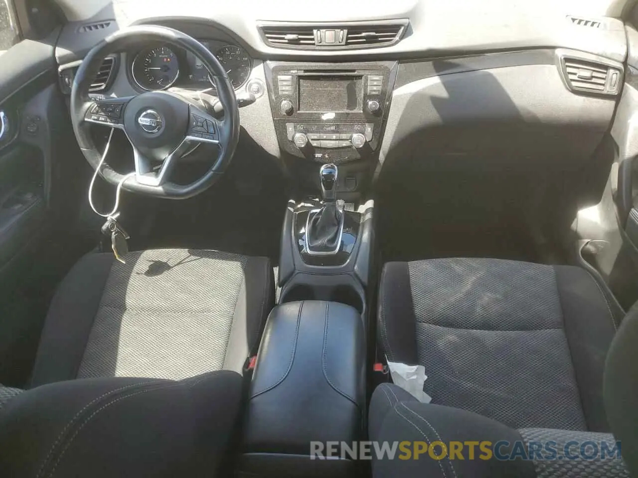 8 Photograph of a damaged car JN1BJ1CPXKW225419 NISSAN ROGUE 2019
