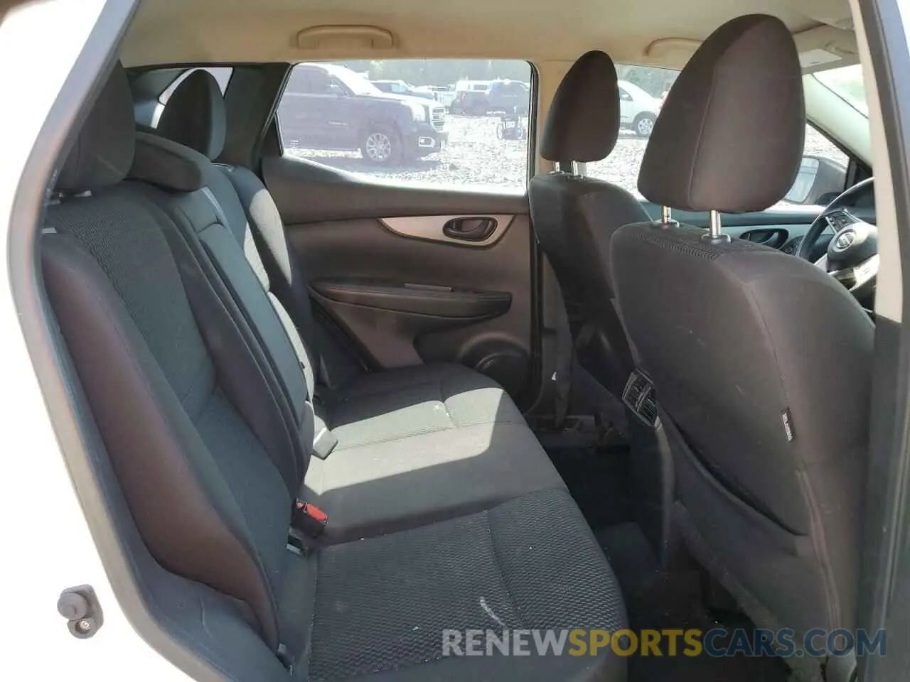 11 Photograph of a damaged car JN1BJ1CPXKW228997 NISSAN ROGUE 2019
