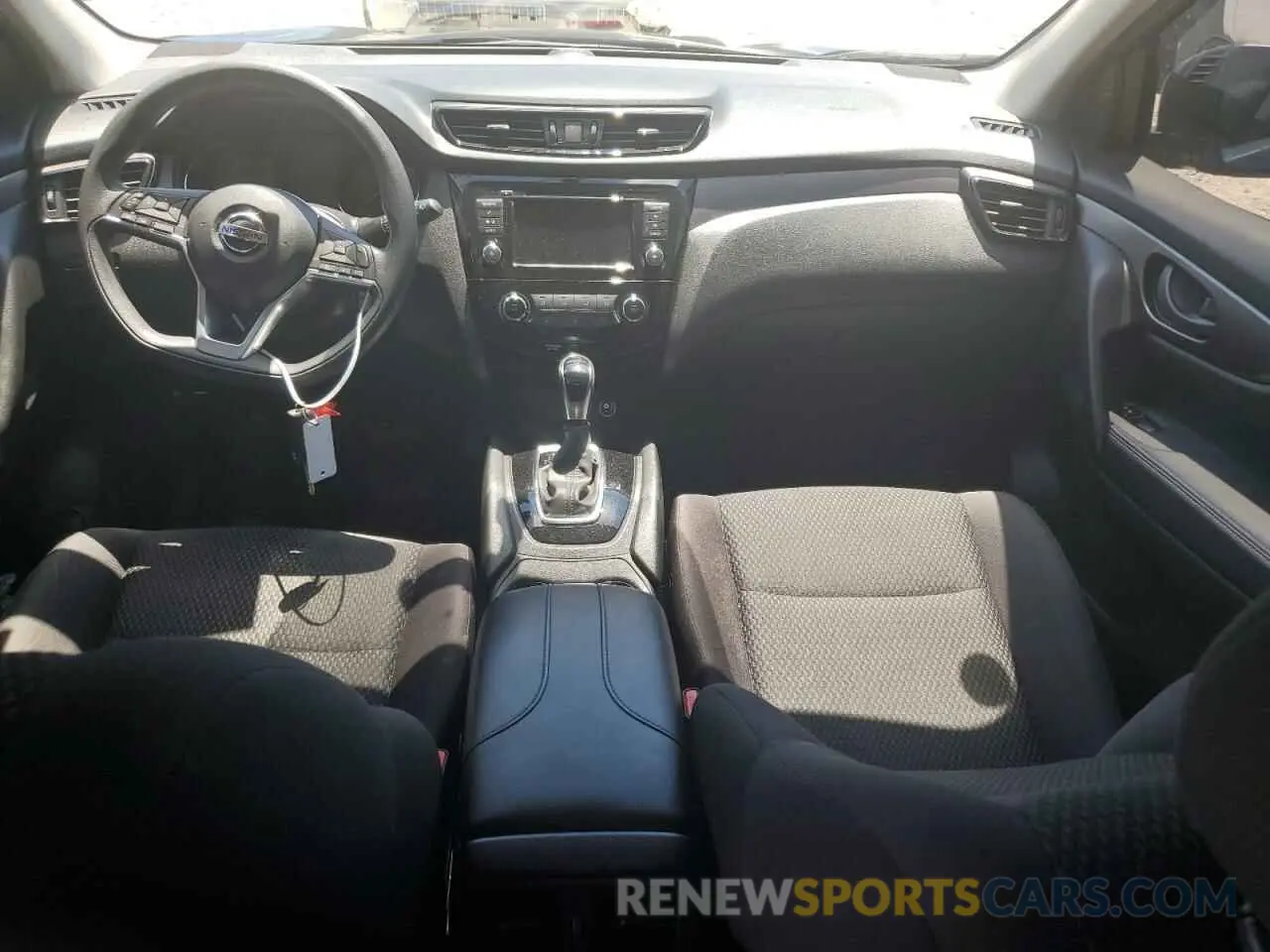 8 Photograph of a damaged car JN1BJ1CPXKW241295 NISSAN ROGUE 2019