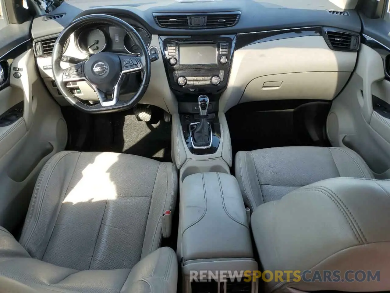 8 Photograph of a damaged car JN1BJ1CR0KW310822 NISSAN ROGUE 2019