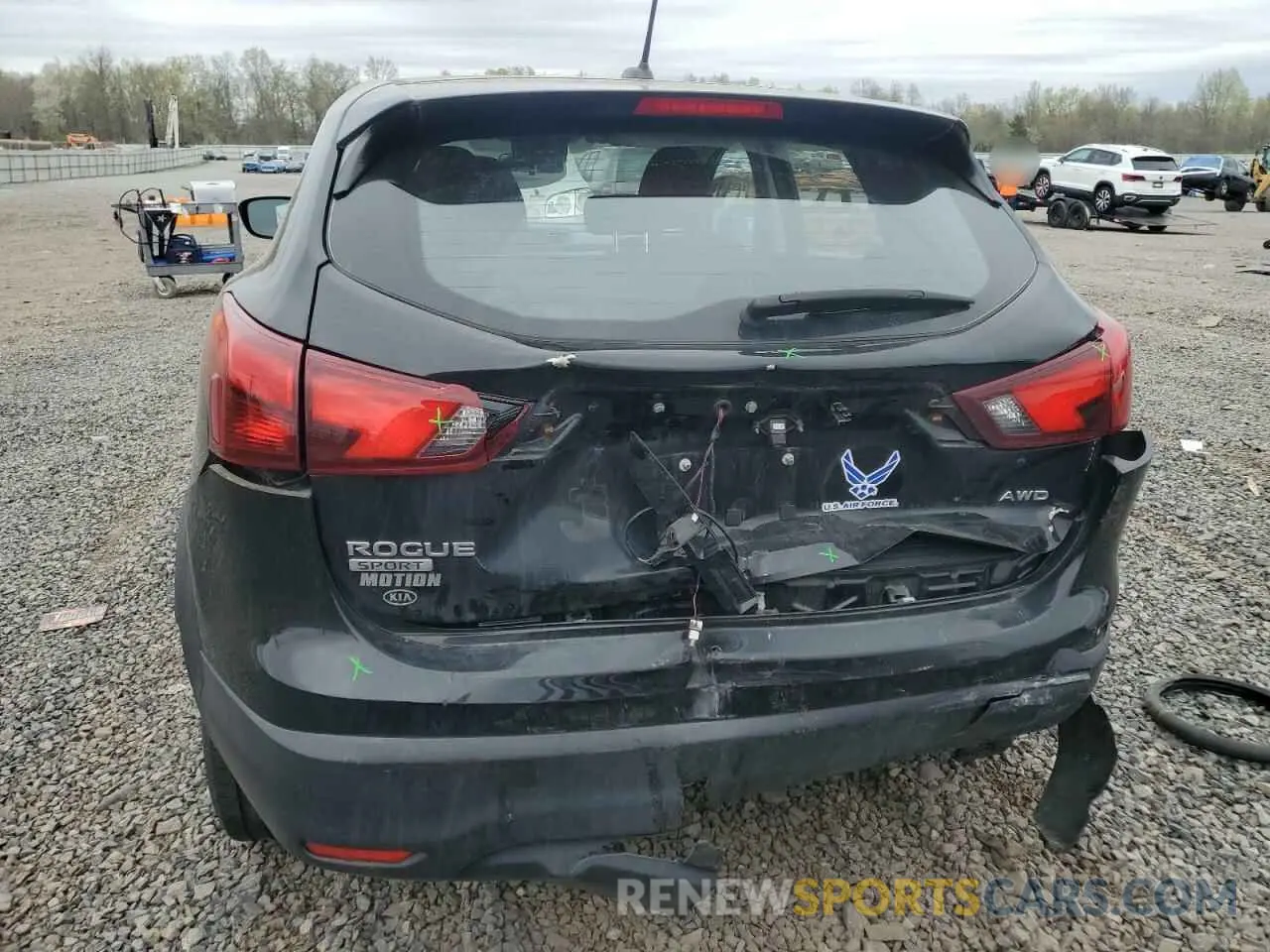 6 Photograph of a damaged car JN1BJ1CR0KW312215 NISSAN ROGUE 2019