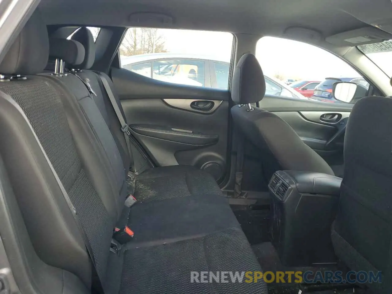 11 Photograph of a damaged car JN1BJ1CR0KW621375 NISSAN ROGUE 2019