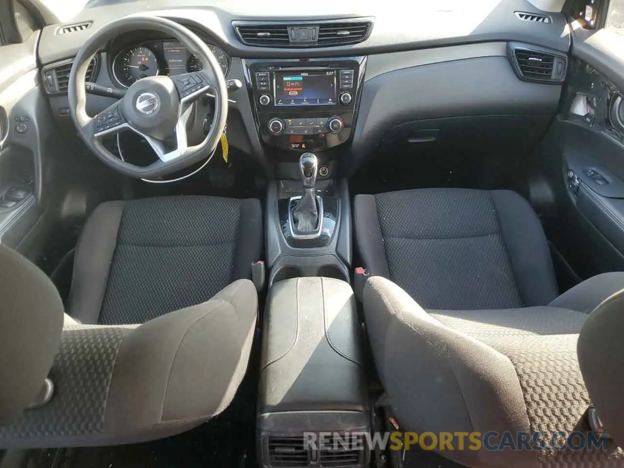8 Photograph of a damaged car JN1BJ1CR0KW621375 NISSAN ROGUE 2019