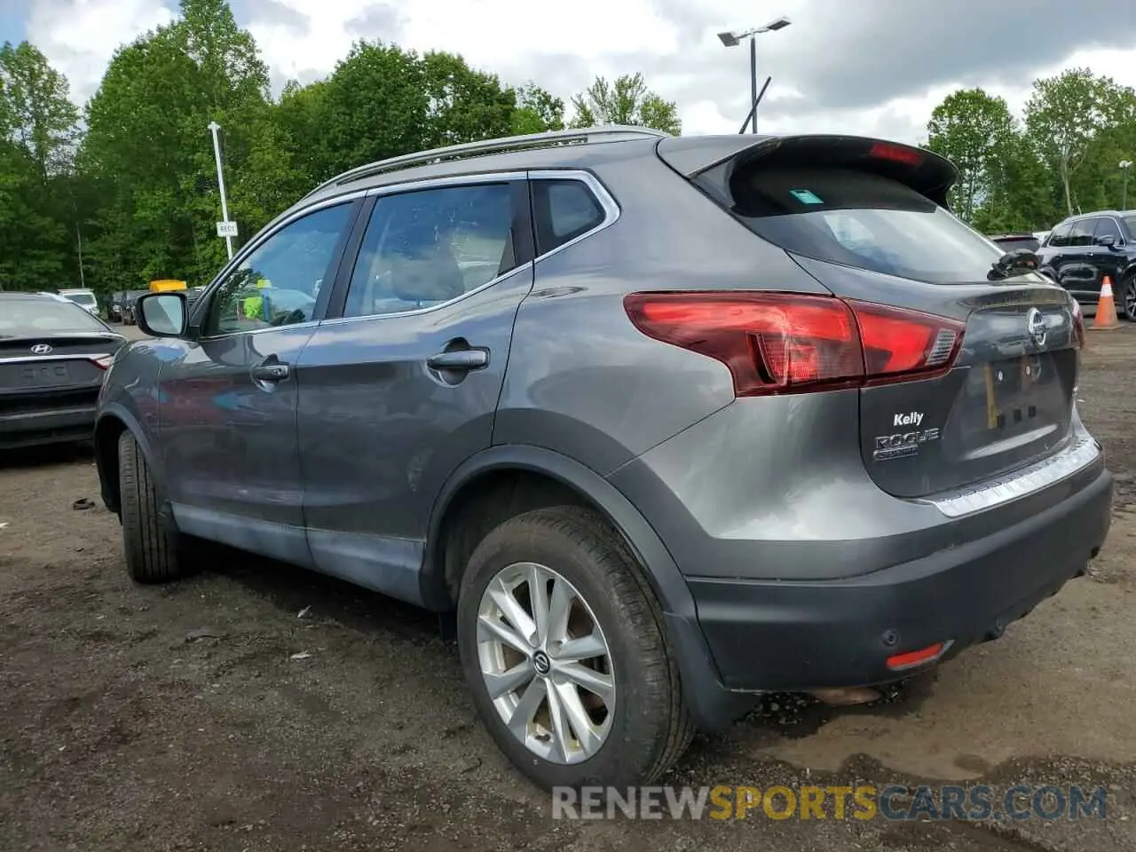 2 Photograph of a damaged car JN1BJ1CR0KW627077 NISSAN ROGUE 2019