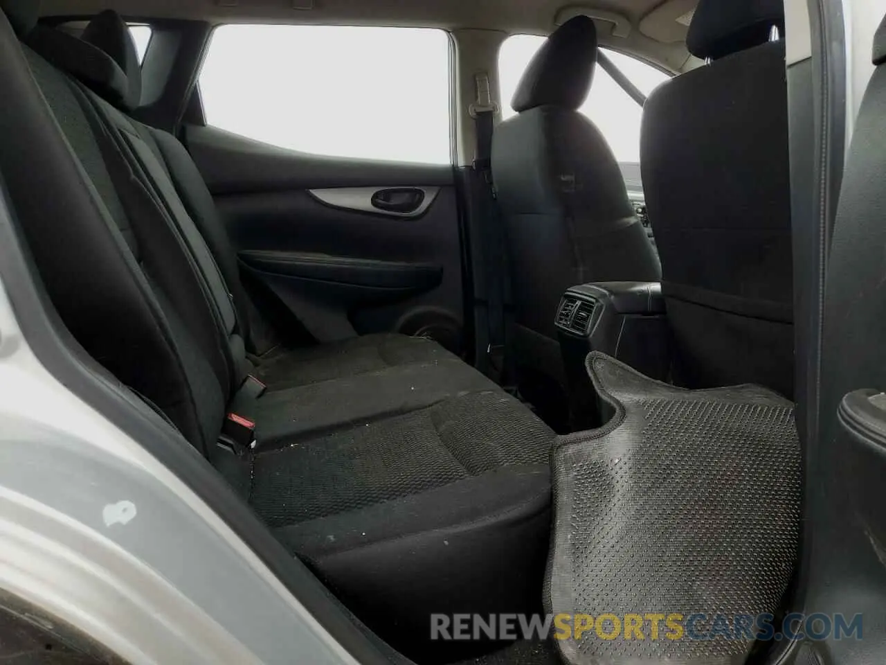 11 Photograph of a damaged car JN1BJ1CR0KW628455 NISSAN ROGUE 2019