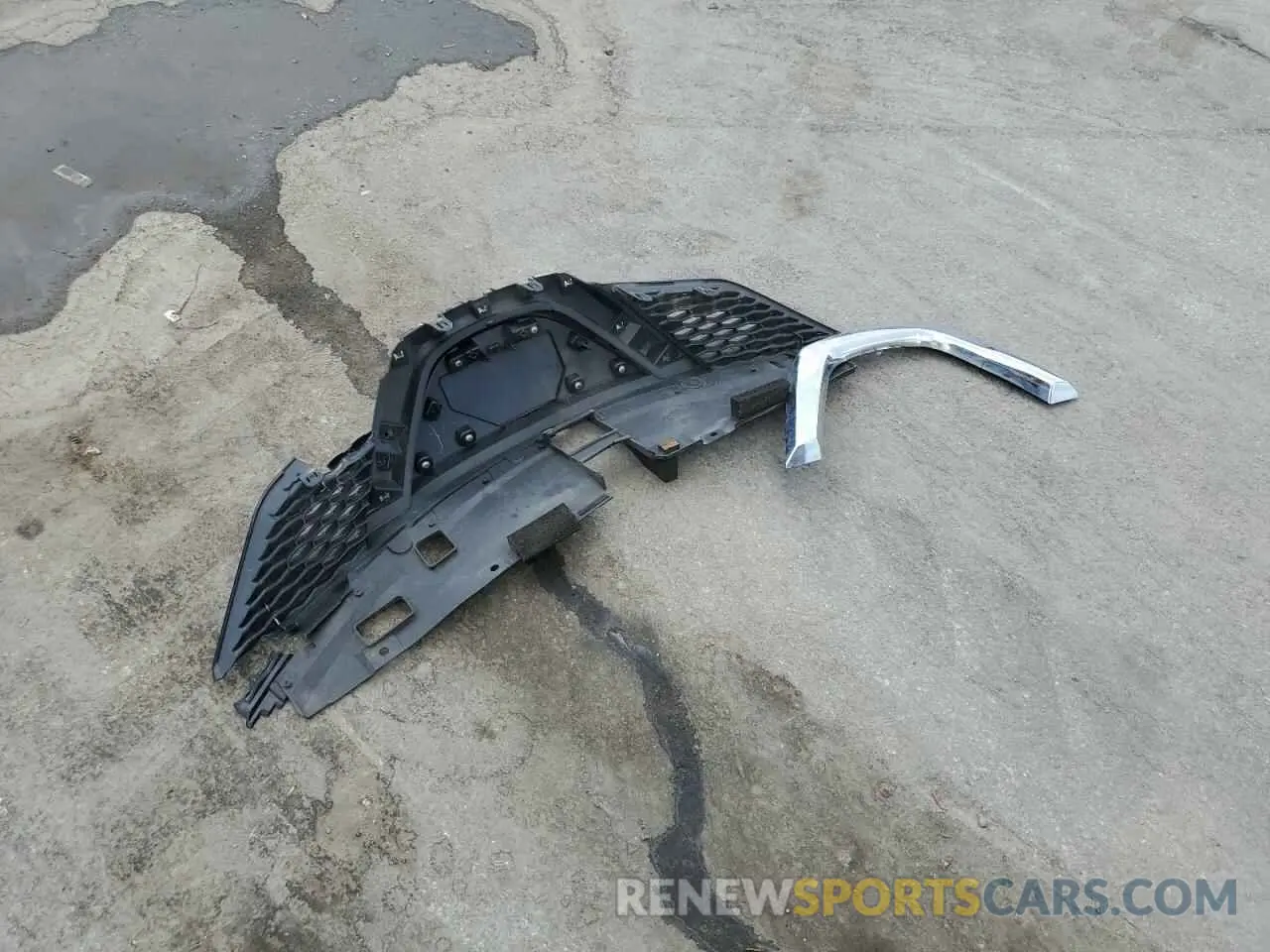 13 Photograph of a damaged car JN1BJ1CR1KW310652 NISSAN ROGUE 2019