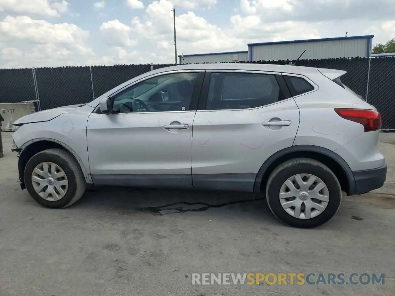 2 Photograph of a damaged car JN1BJ1CR1KW310652 NISSAN ROGUE 2019