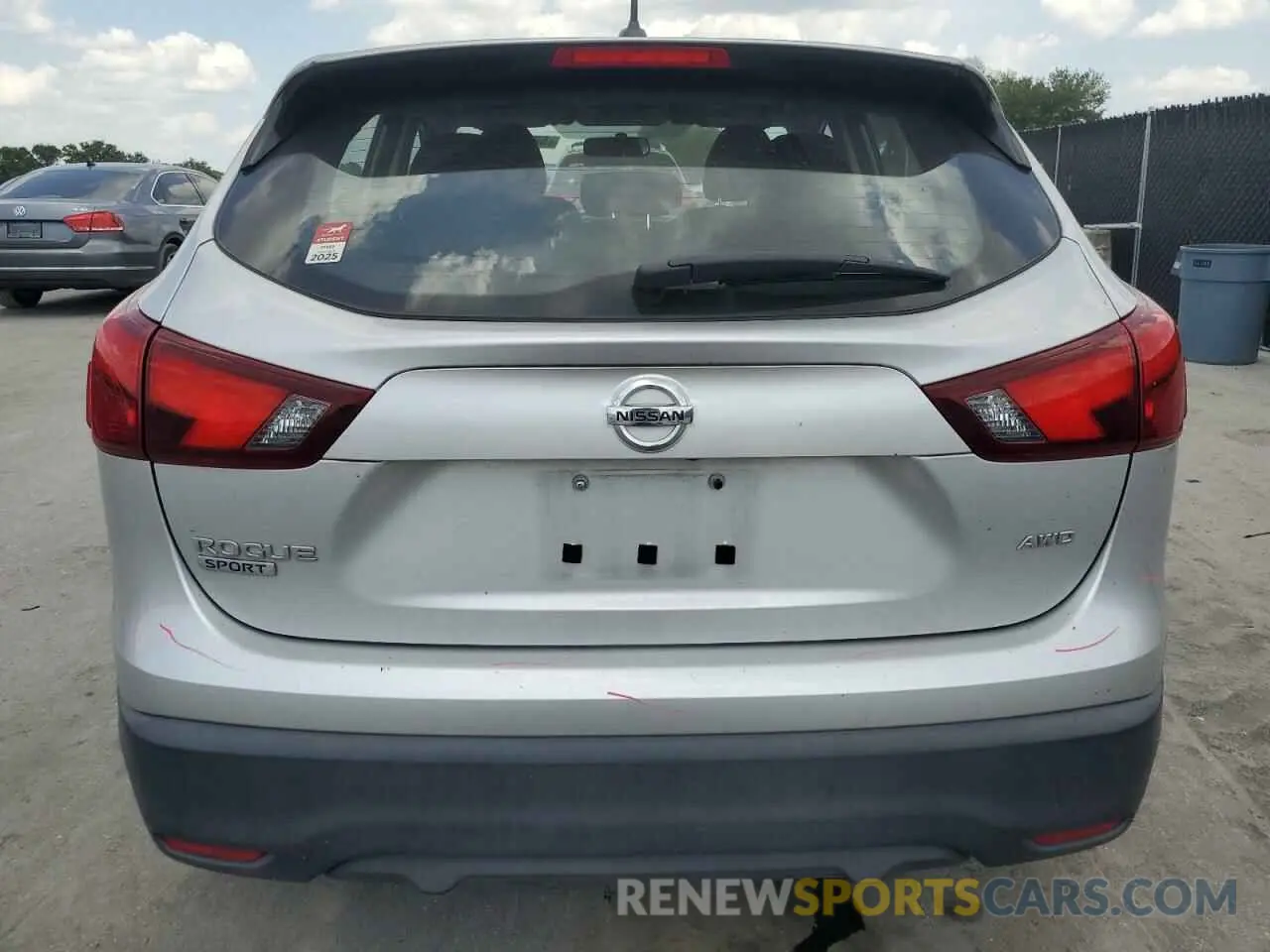6 Photograph of a damaged car JN1BJ1CR1KW310652 NISSAN ROGUE 2019