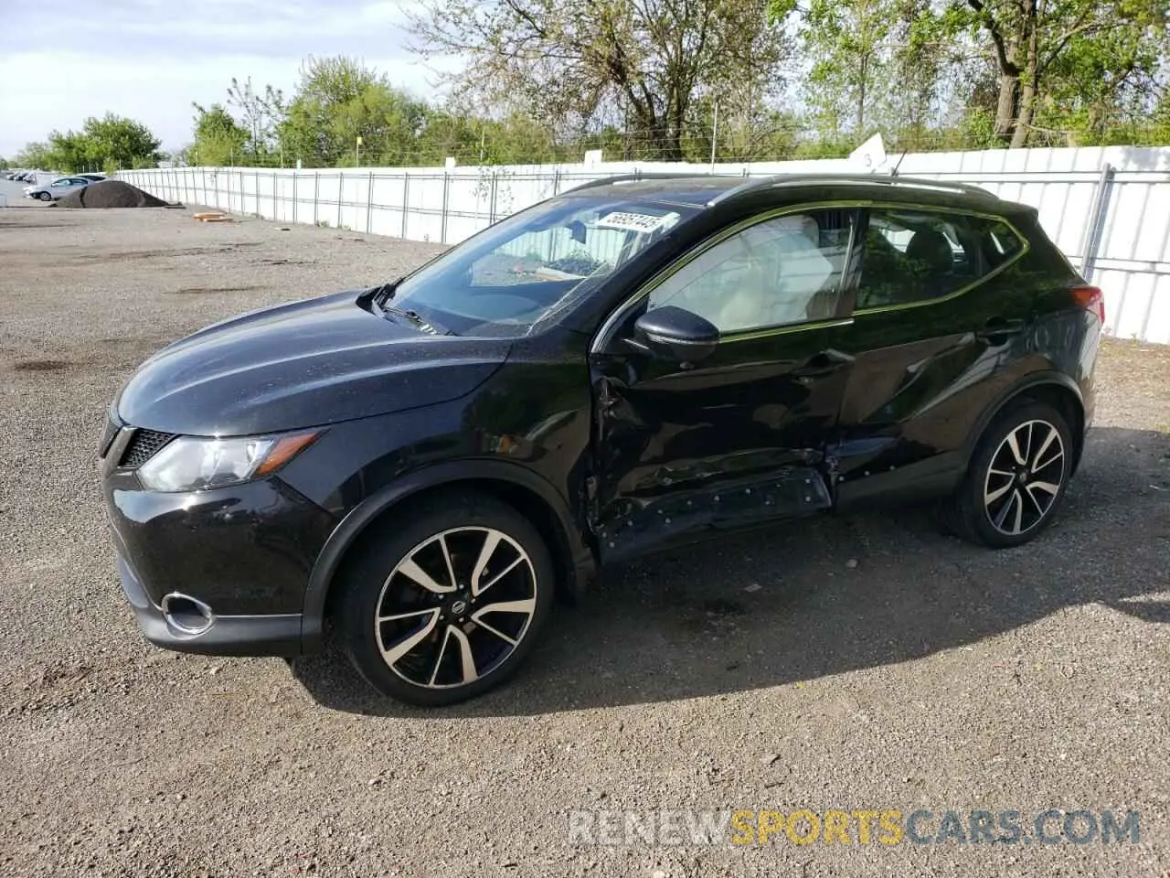 1 Photograph of a damaged car JN1BJ1CR1KW312840 NISSAN ROGUE 2019