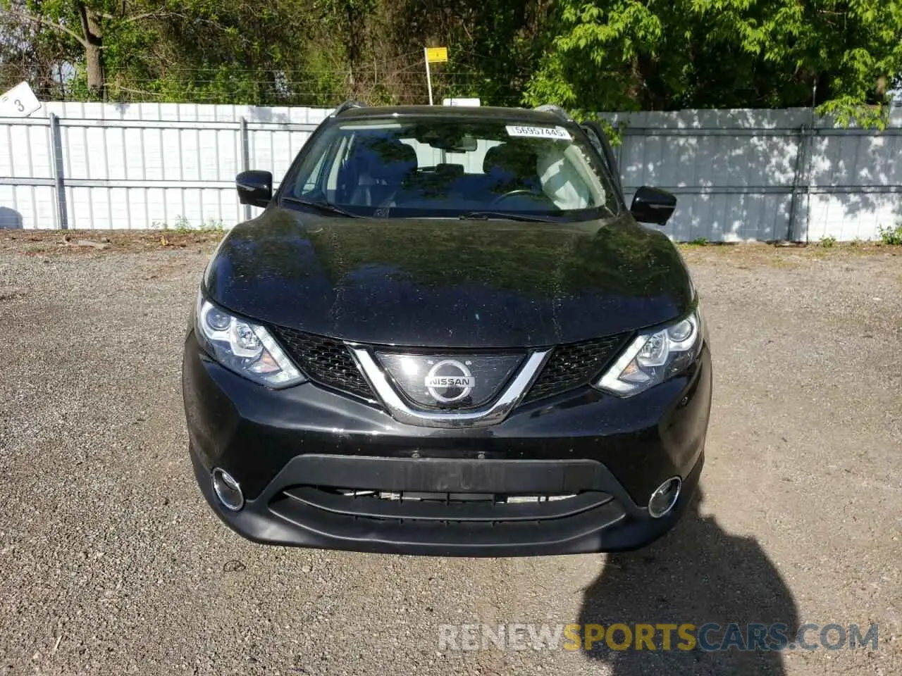 5 Photograph of a damaged car JN1BJ1CR1KW312840 NISSAN ROGUE 2019