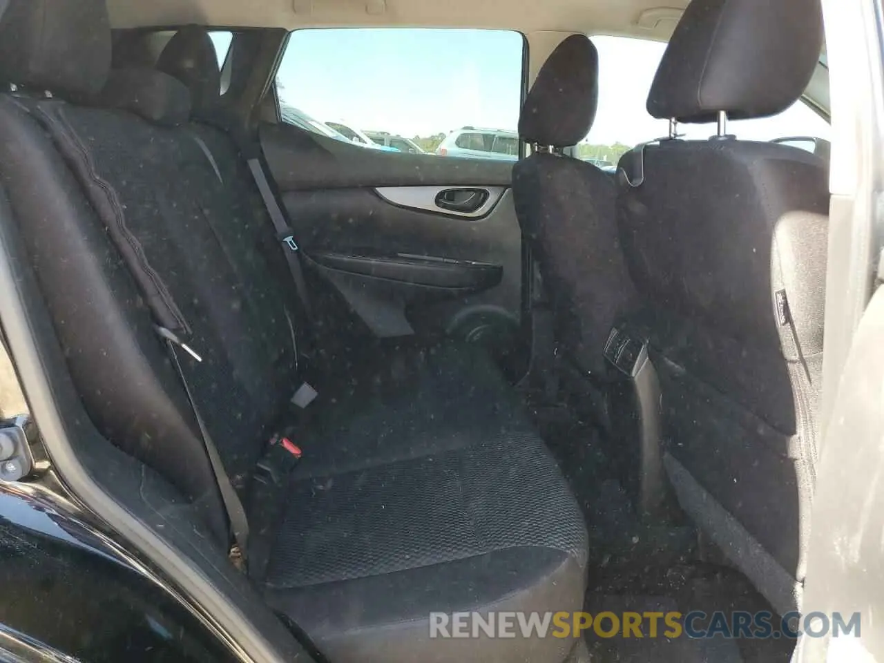 11 Photograph of a damaged car JN1BJ1CR1KW325426 NISSAN ROGUE 2019