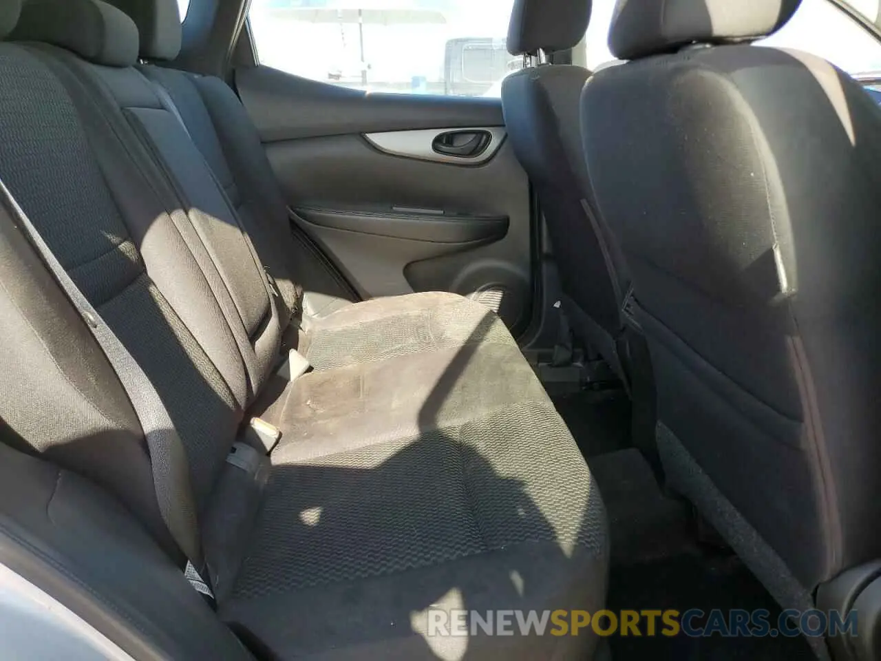 11 Photograph of a damaged car JN1BJ1CR1KW334451 NISSAN ROGUE 2019