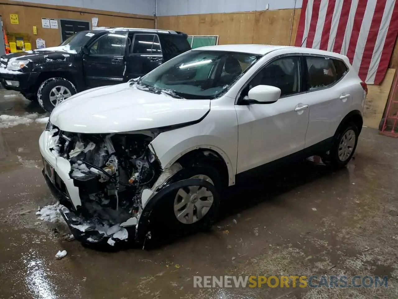 1 Photograph of a damaged car JN1BJ1CR1KW335471 NISSAN ROGUE 2019
