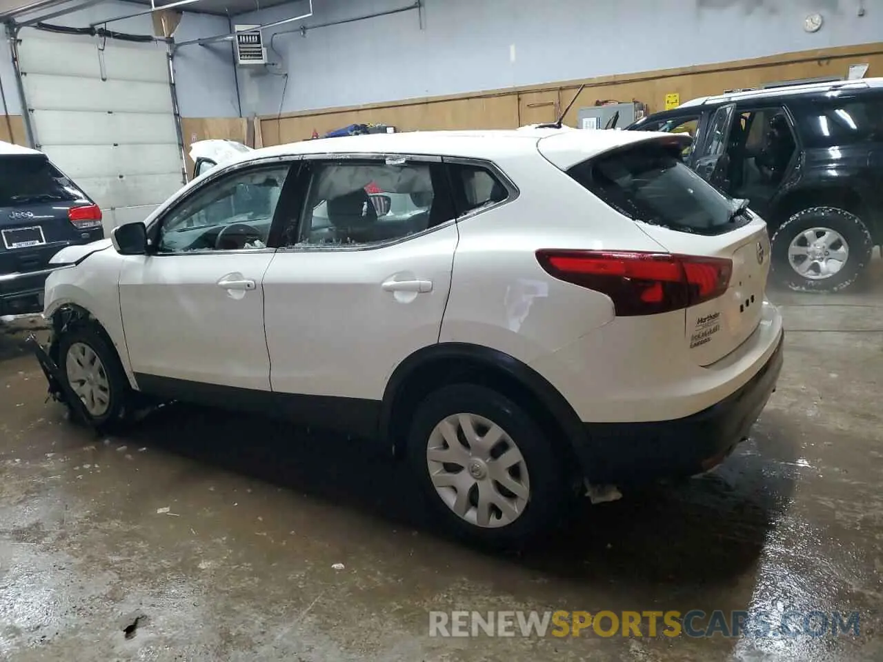 2 Photograph of a damaged car JN1BJ1CR1KW335471 NISSAN ROGUE 2019