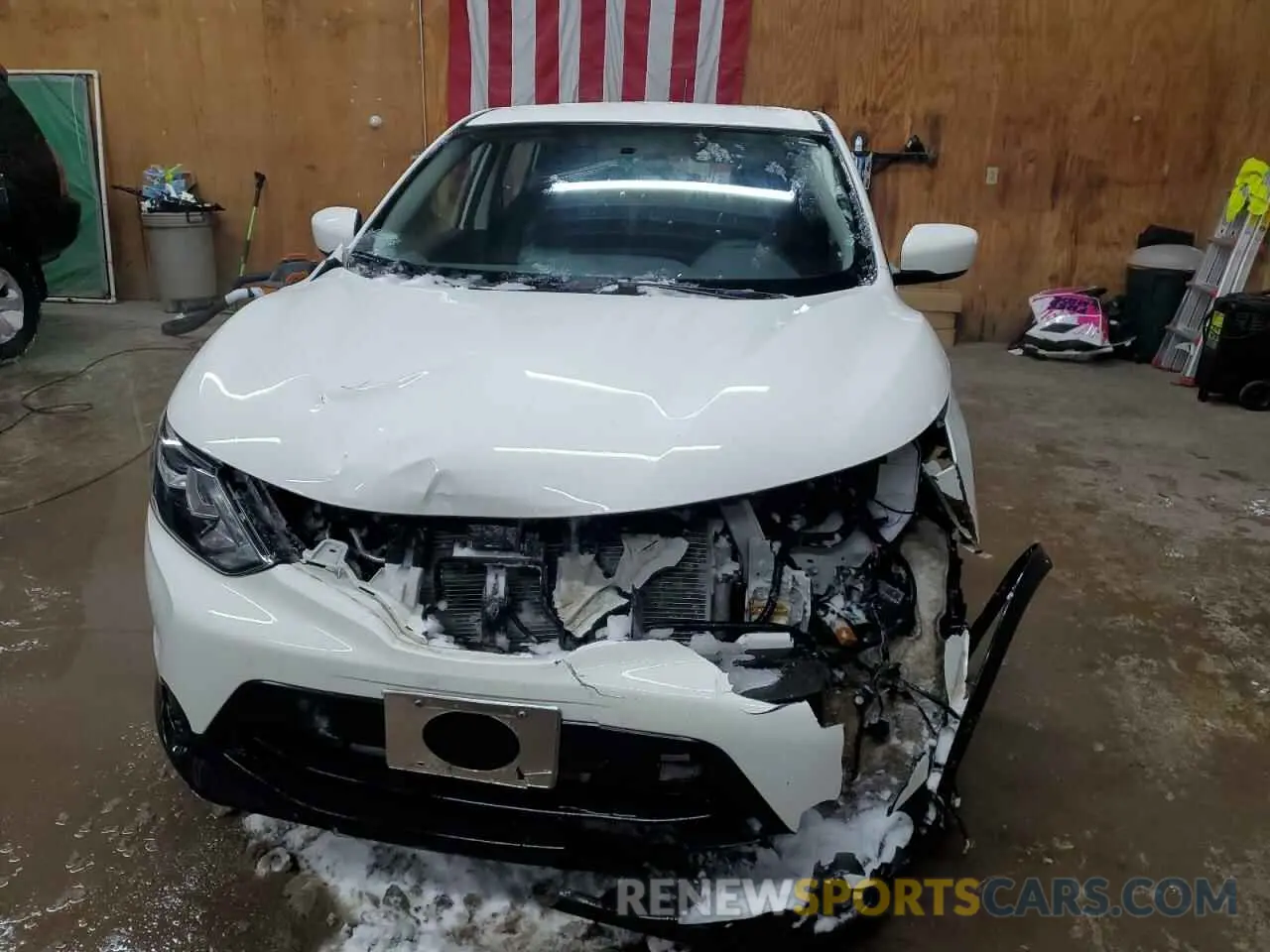 5 Photograph of a damaged car JN1BJ1CR1KW335471 NISSAN ROGUE 2019